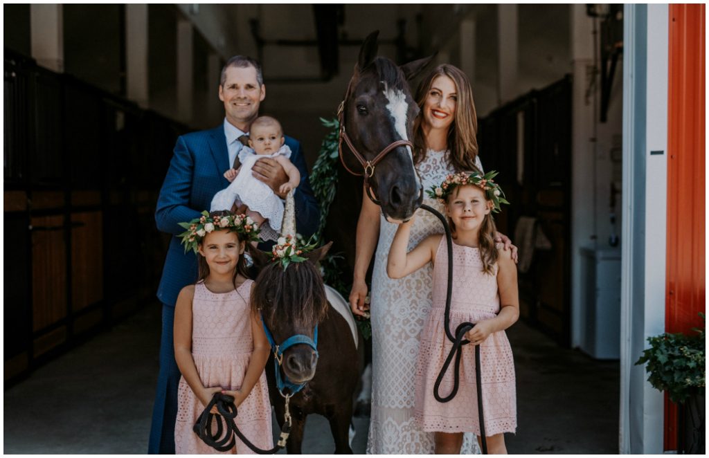 Greenery Horse Wreath, Alberta Barn Family Photos, Horse Family Photos