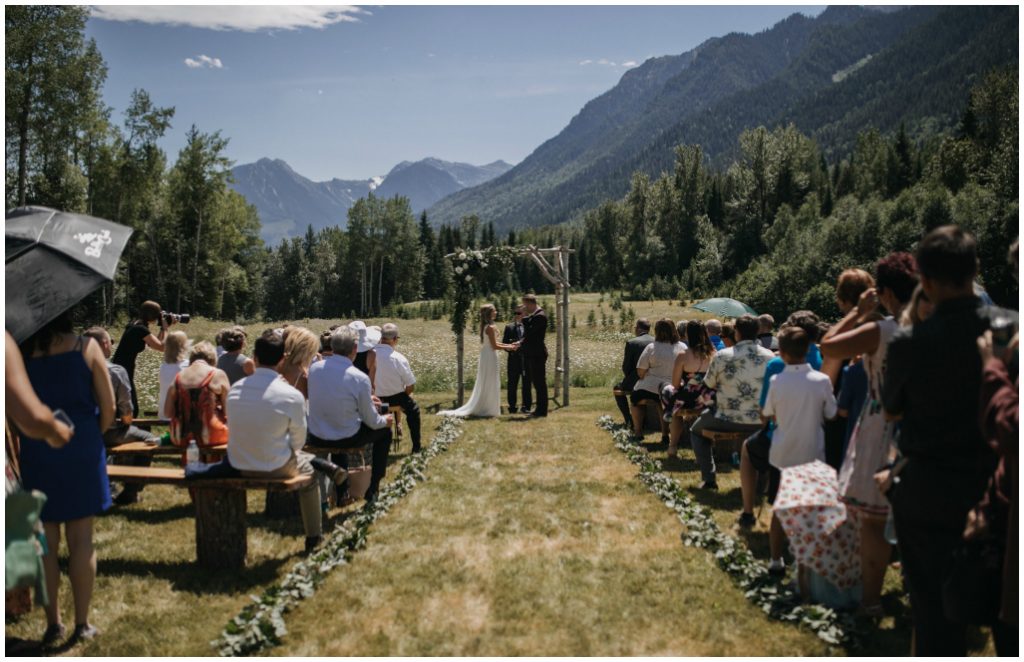 Outdoor Mountain Ceremony on Benches