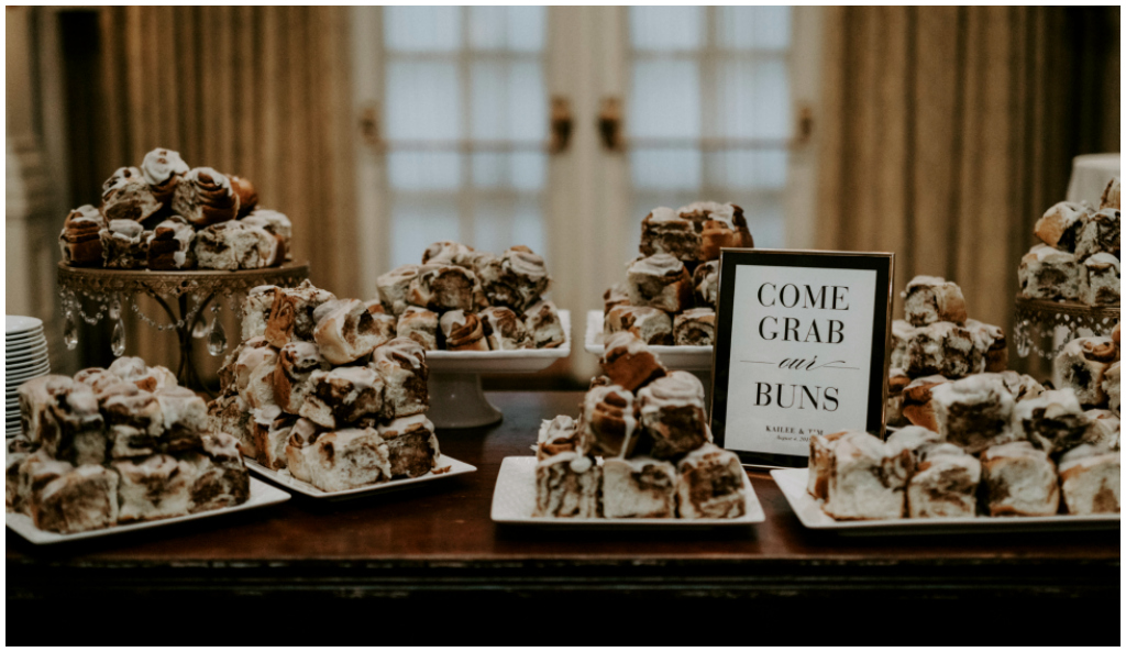 Edmonton Wedding Cinnamon Bun Table