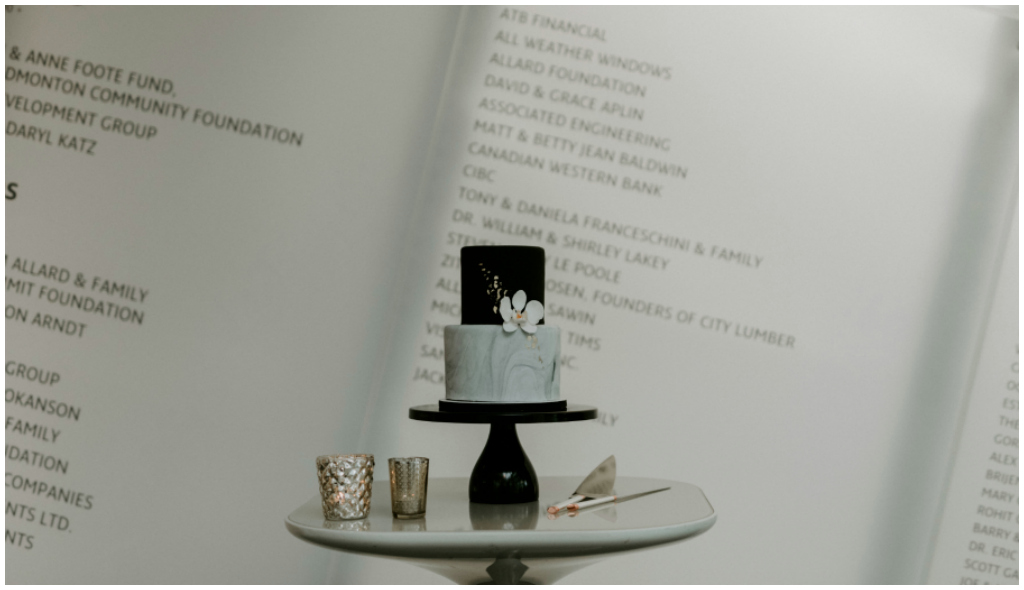 Black and Marble Wedding Cake