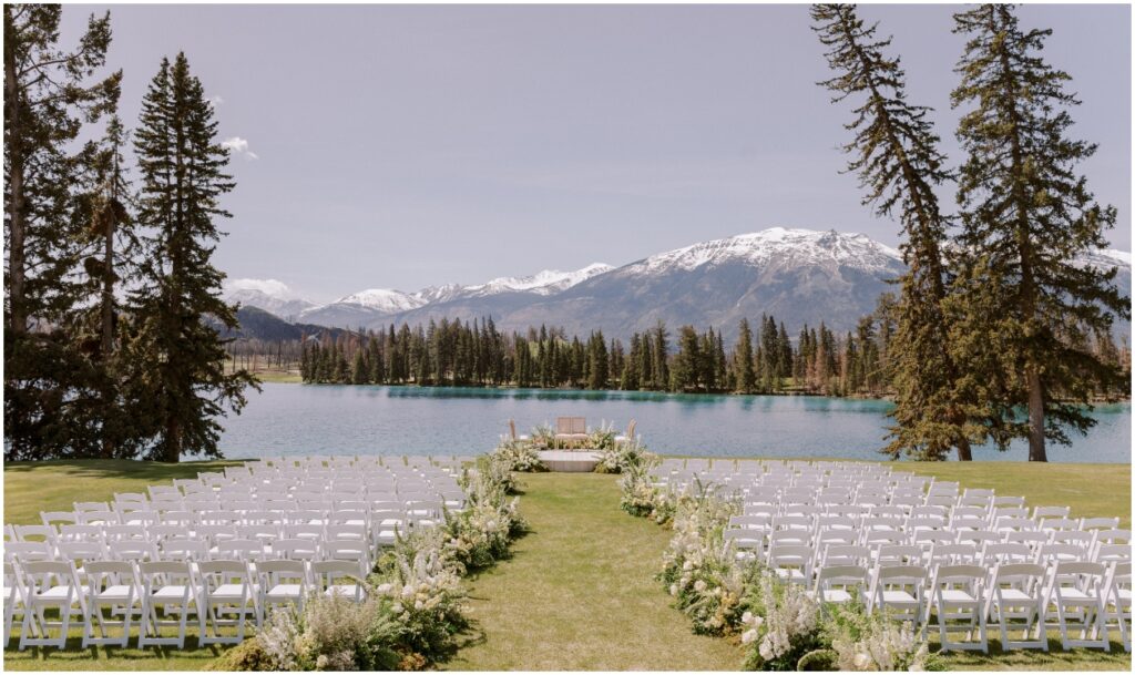 Outdoor Hindu wedding ceremony mountains
